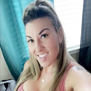 Meet your Posher, Brittney